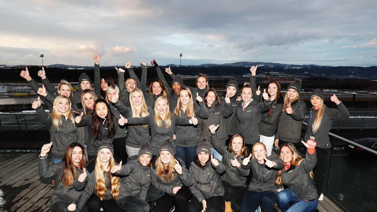 Las 28 seleccionadas para la fase final de las W Series. Foto: Twitter (@WSeriesRacing)
