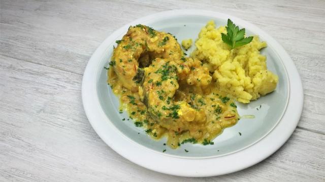 Congrio-en-salsa-de-azafrán_dest