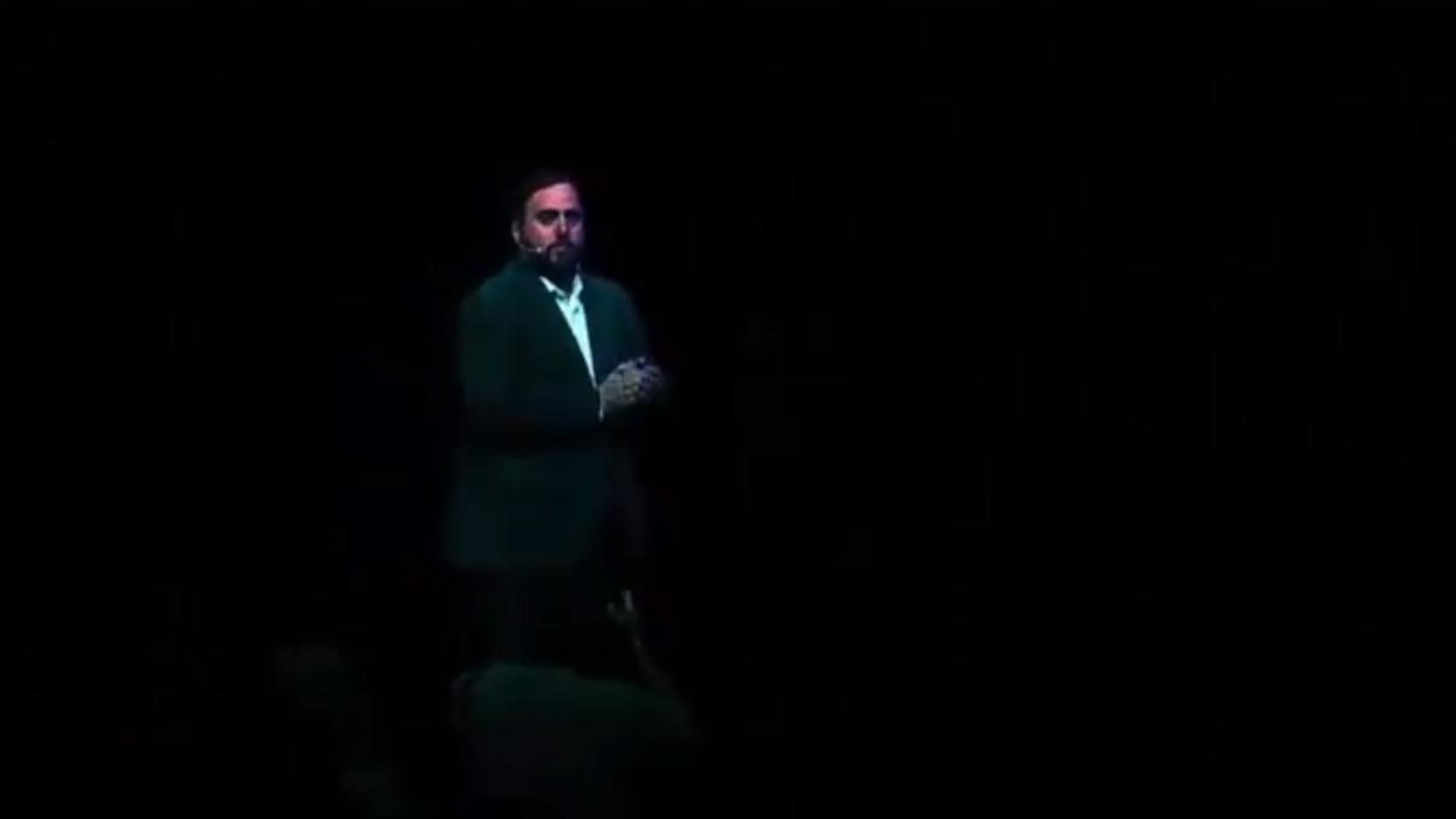 Holograma de Junqueras en el acto de ERC en Barcelona.