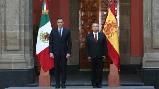 Pedro Sánchez, junto a Andrés Manuel López Obrador, presidente de México, este miércoles.