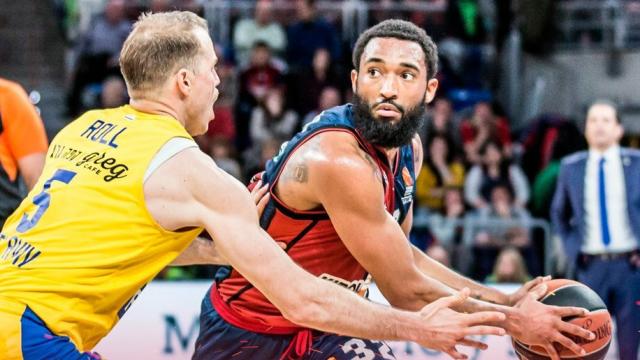 El Baskonia no da opción a Maccabi y le barre en el Fernando Buesa Arena