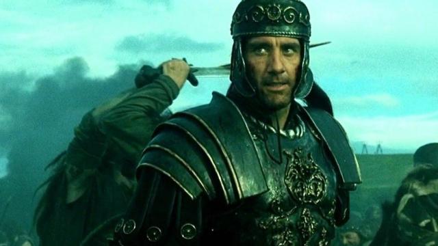 El actor Clive Owen en 'El rey Arturo'.