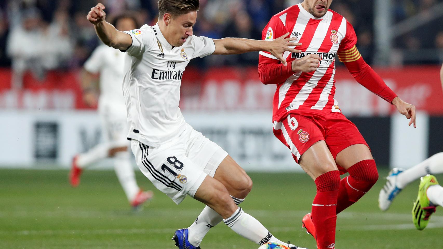 Marcos Llorente, robando un balón al Girona