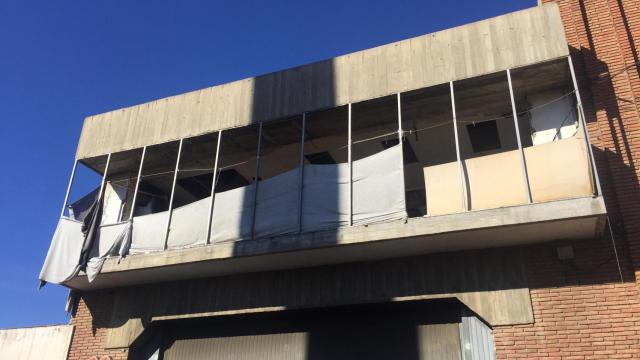 La nave abandonada está ocupada desde hace más de 3 años