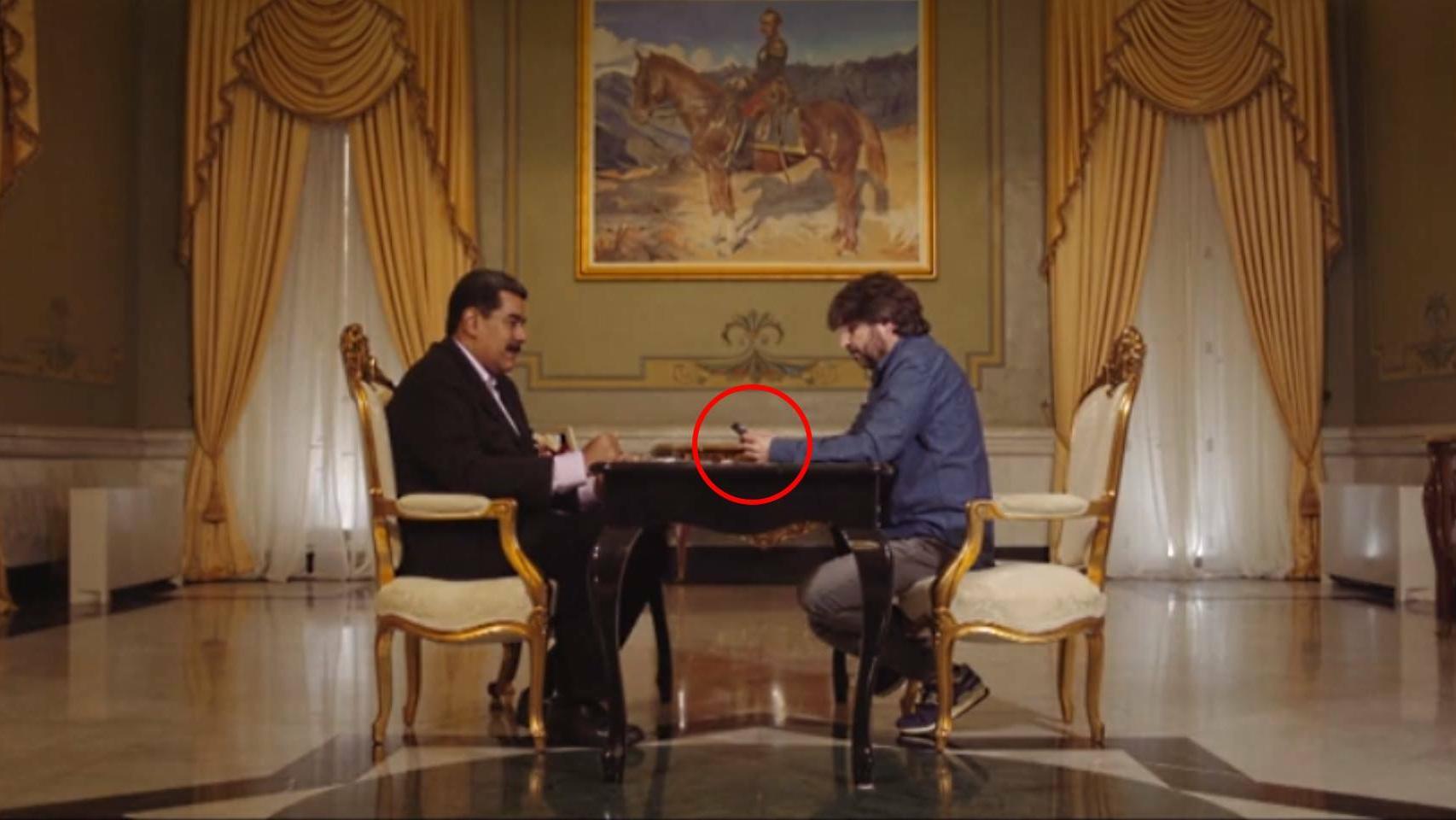 Jordi Évole llama a Juan Guaidó en presencia de Nicolás Maduro / La Sexta.