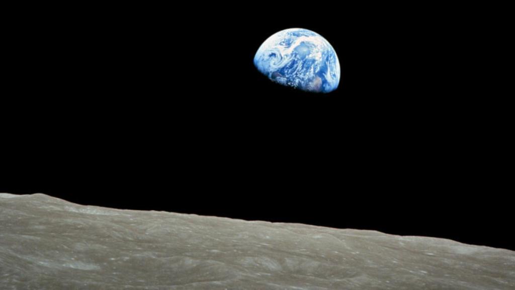 Earthrise, la fotografía tomada por el Apollo 8 que será repetida con Artemis II