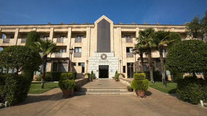 La entrada del hotel Cigarral del Alba