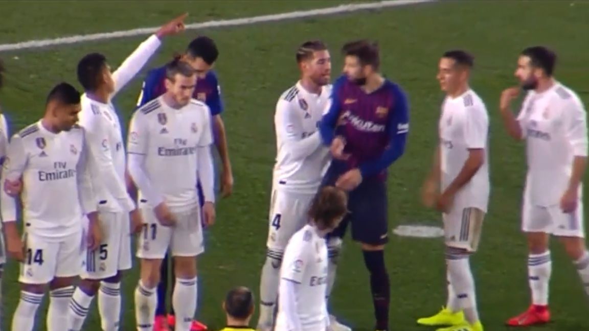 Ramos y Piqué durante El Clásico