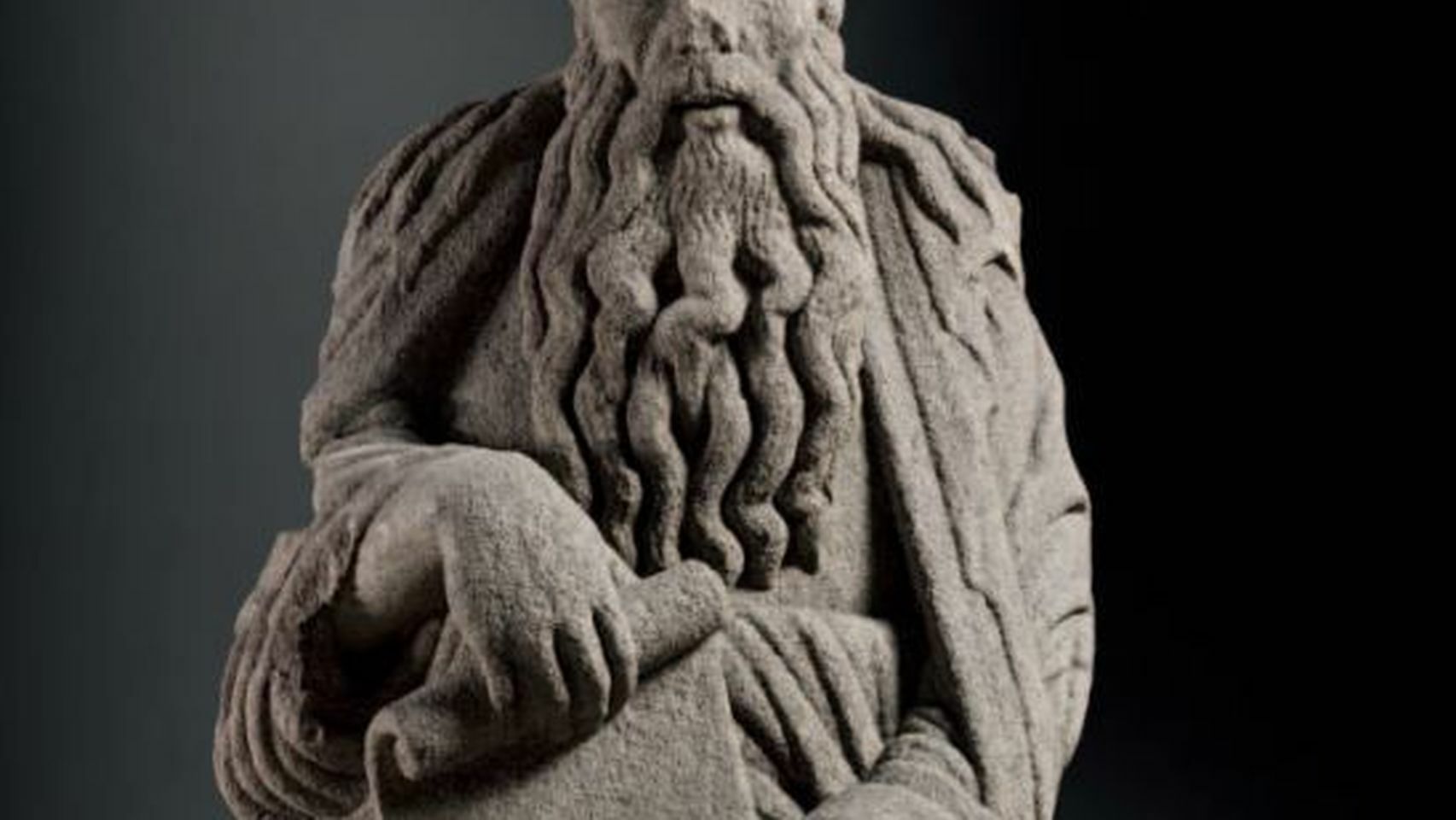 Escultura de Abraham, obra del Maestro Mateo