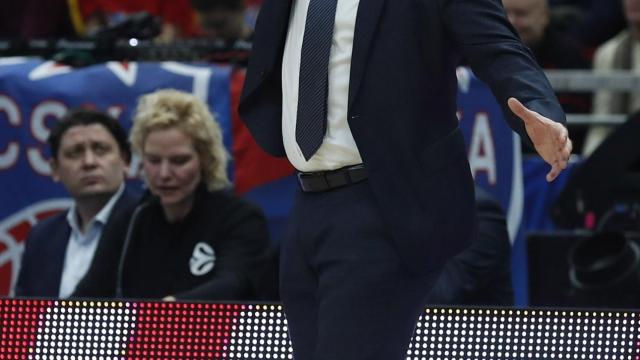 Pablo Laso lanza órdenes a sus jugadores