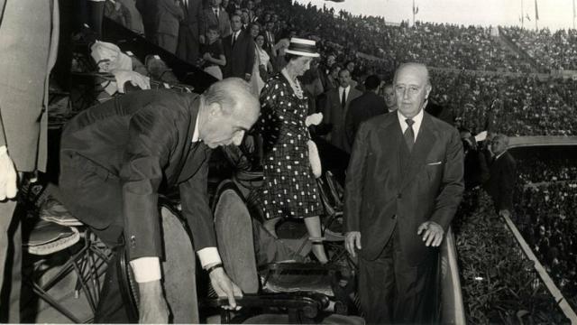 Francisco Franco, homenajeado en el Camp Nou