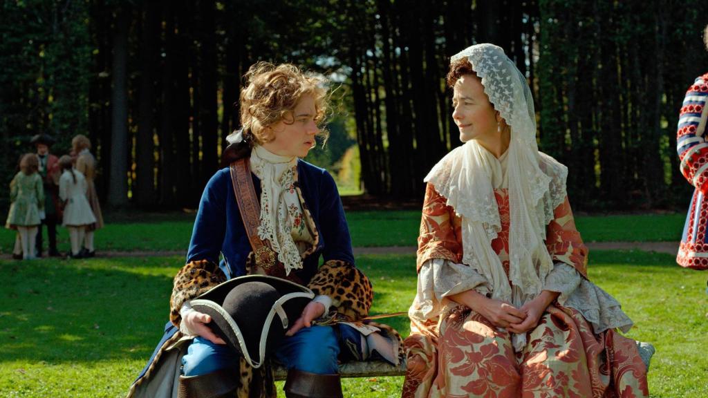 'Cambio de reinas' está dirigida por Marc Dugain.