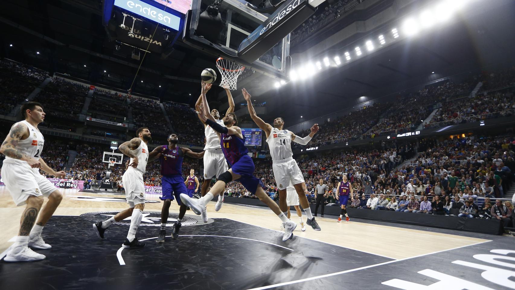 Polémica última jugada del Barcelona Lassa