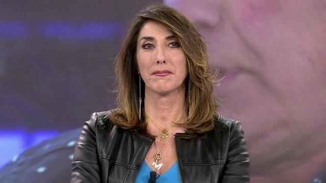 Paz Padilla rompe a llorar mientras presenta 'Sálvame'.