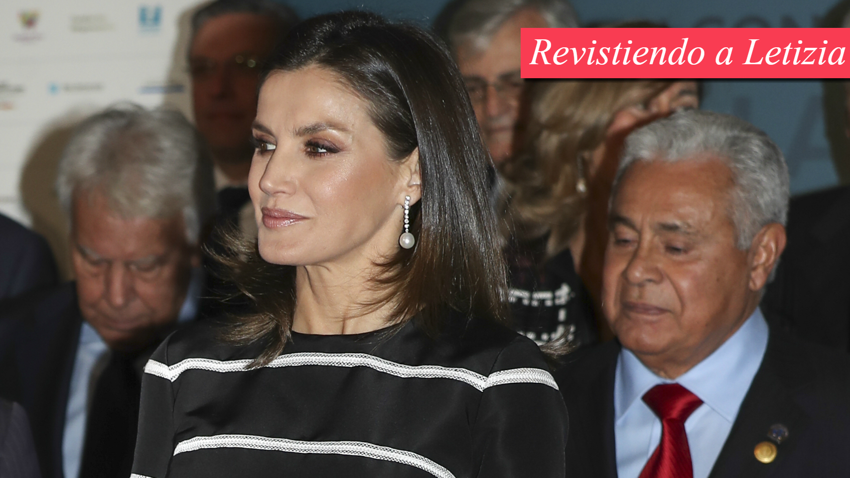 Letizia ha reciclado el exitoso diseño que utilizó el pasado mes de noviembre.