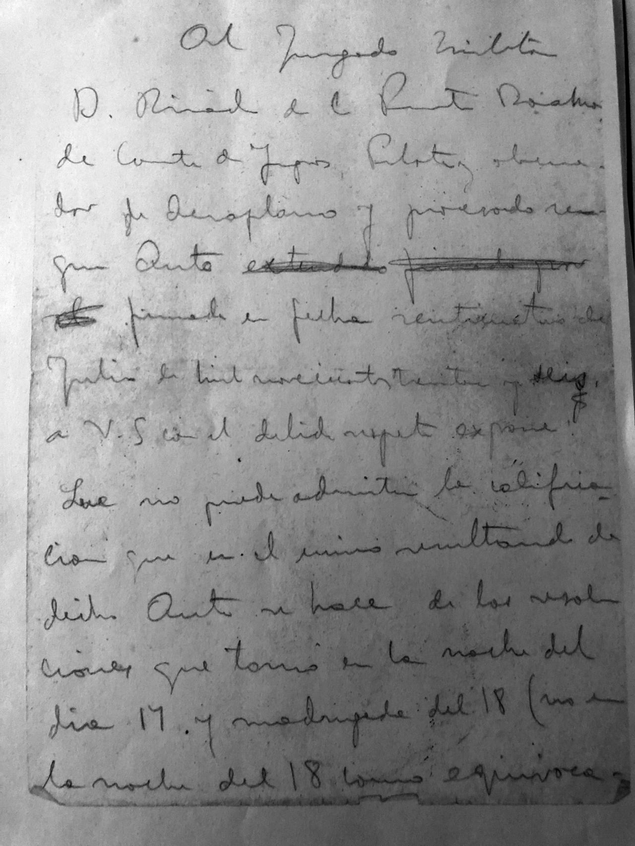 Primera página del escrito de Ricardo de la Puente ante el tribunal militar que le condenó a muerte.