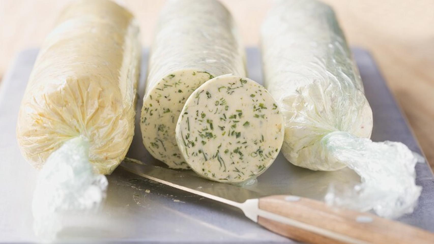 Piezas de mantequilla casera.