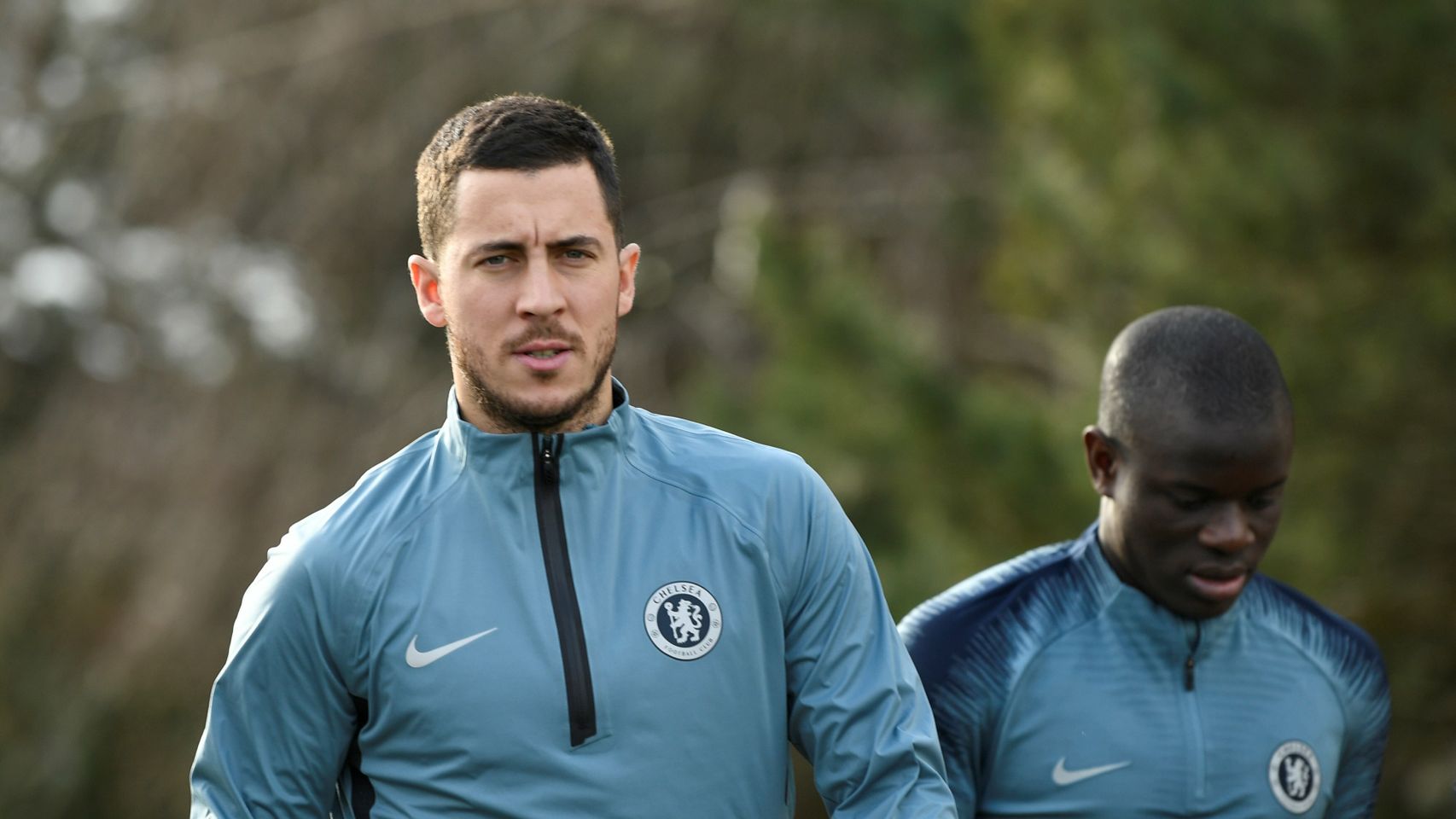 Hazard y Kanté durante un entrenamiento del Chelsea