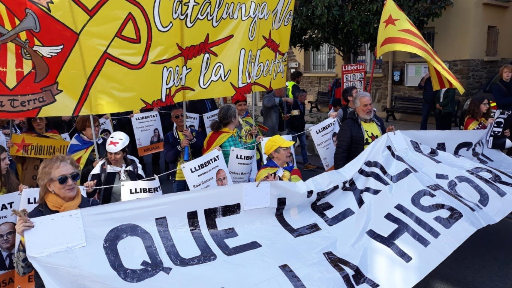 Concentración en contra de la visita de Sánchez a la tumba de Antonio Machado.