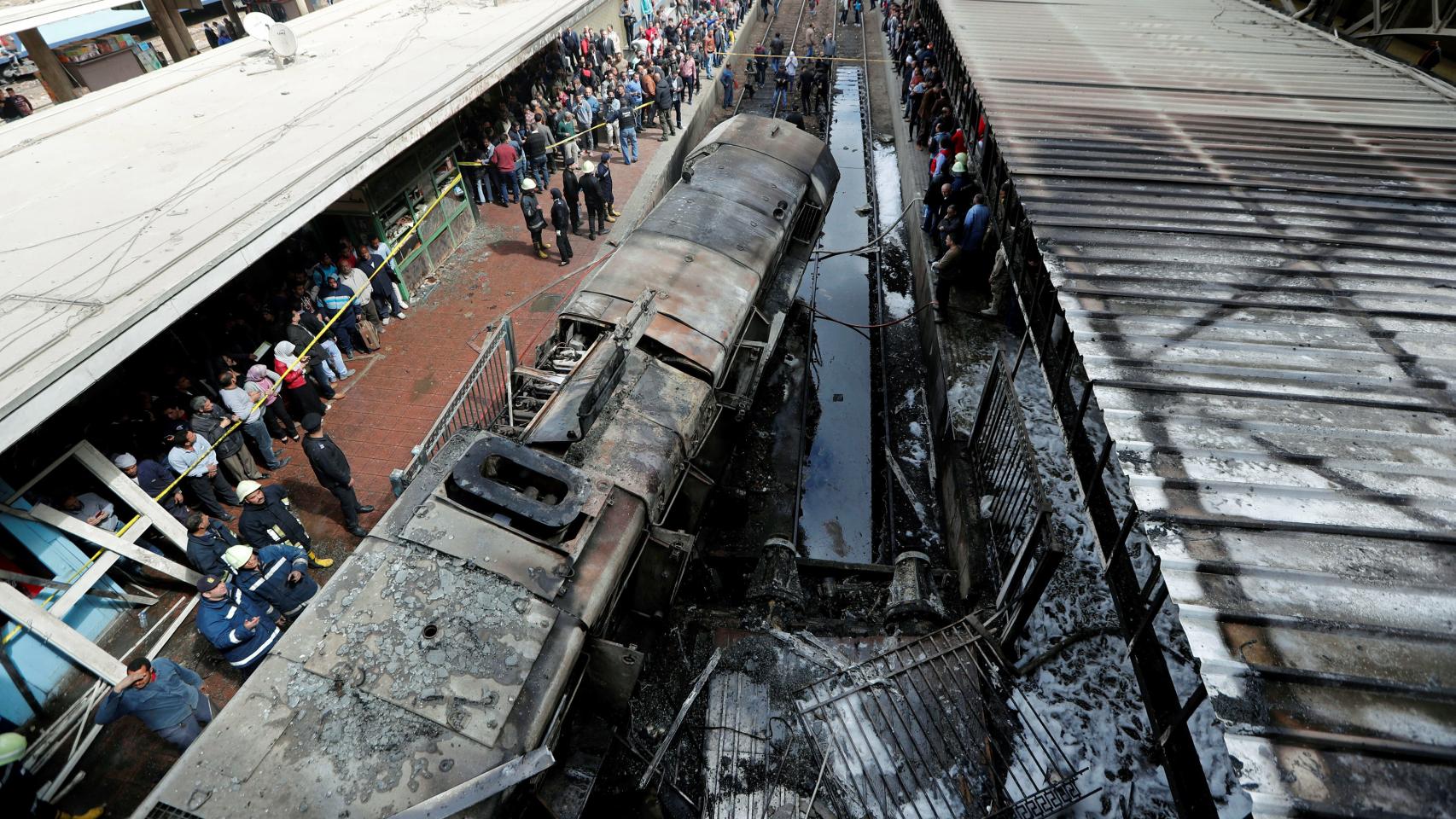 El tren que ha sufrido el choque y la posterior explosión.