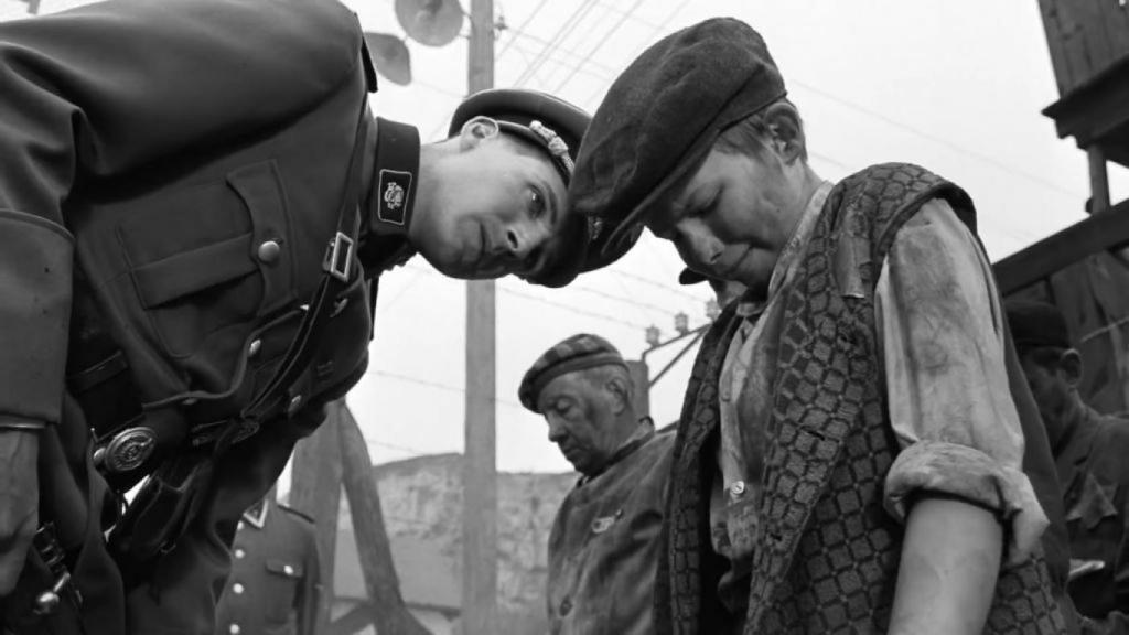 Ralph Fiennes en La lista de Schindler.