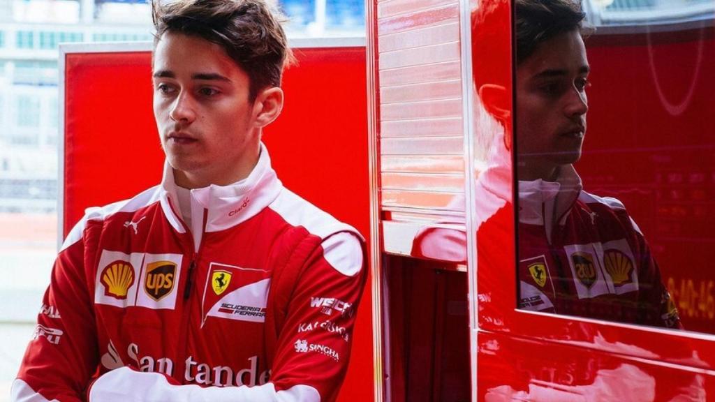 Charles Leclerc con el equipo Ferrari