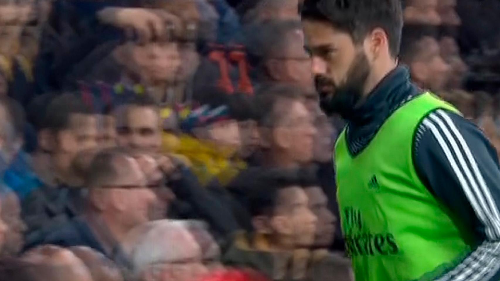 Isco calienta en la banda del Santiago Bernabéu