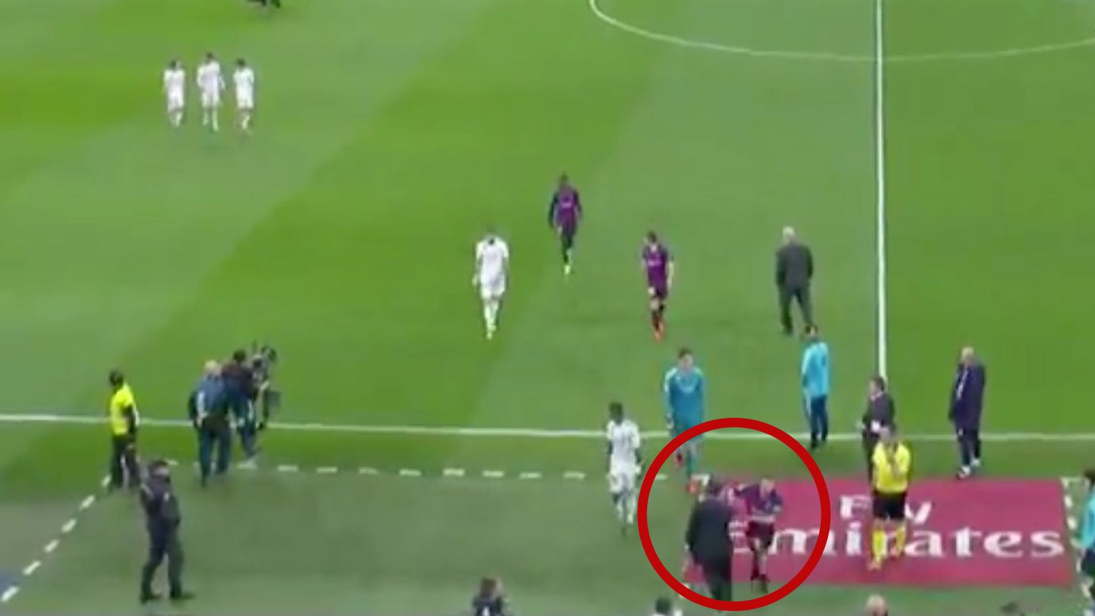Jordi Alba empuja a Chendo