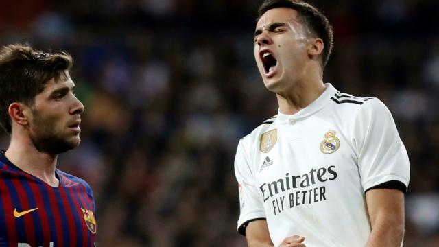 Reguilón se lamenta durante El Clásico
