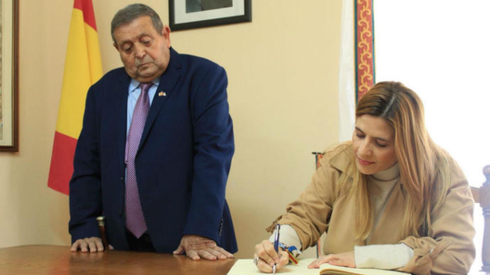 Natanael Estrada junto a Carolina Agudo en una foto de marzo de 2019.