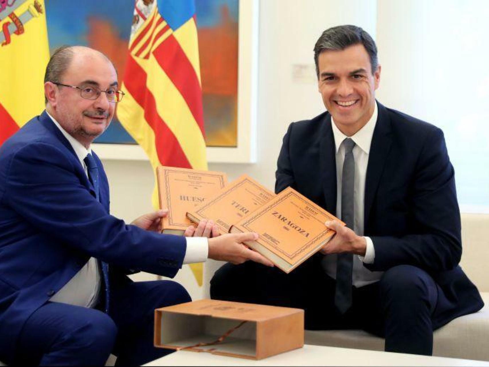 Javier Lambán junto a Pedro Sánchez en La Moncloa.