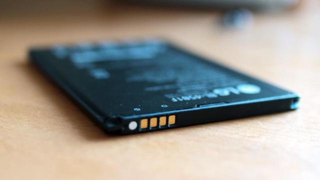 Las baterías extraíbles desaparecieron definitivamente de los móviles