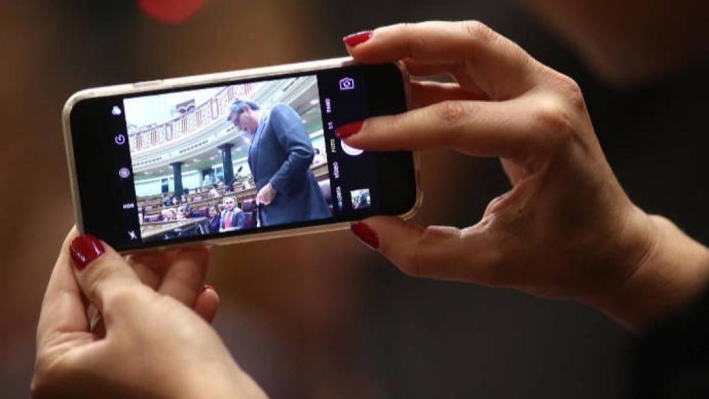 El Senado ha aprobado la compra de 350 unidades de iPhone 14