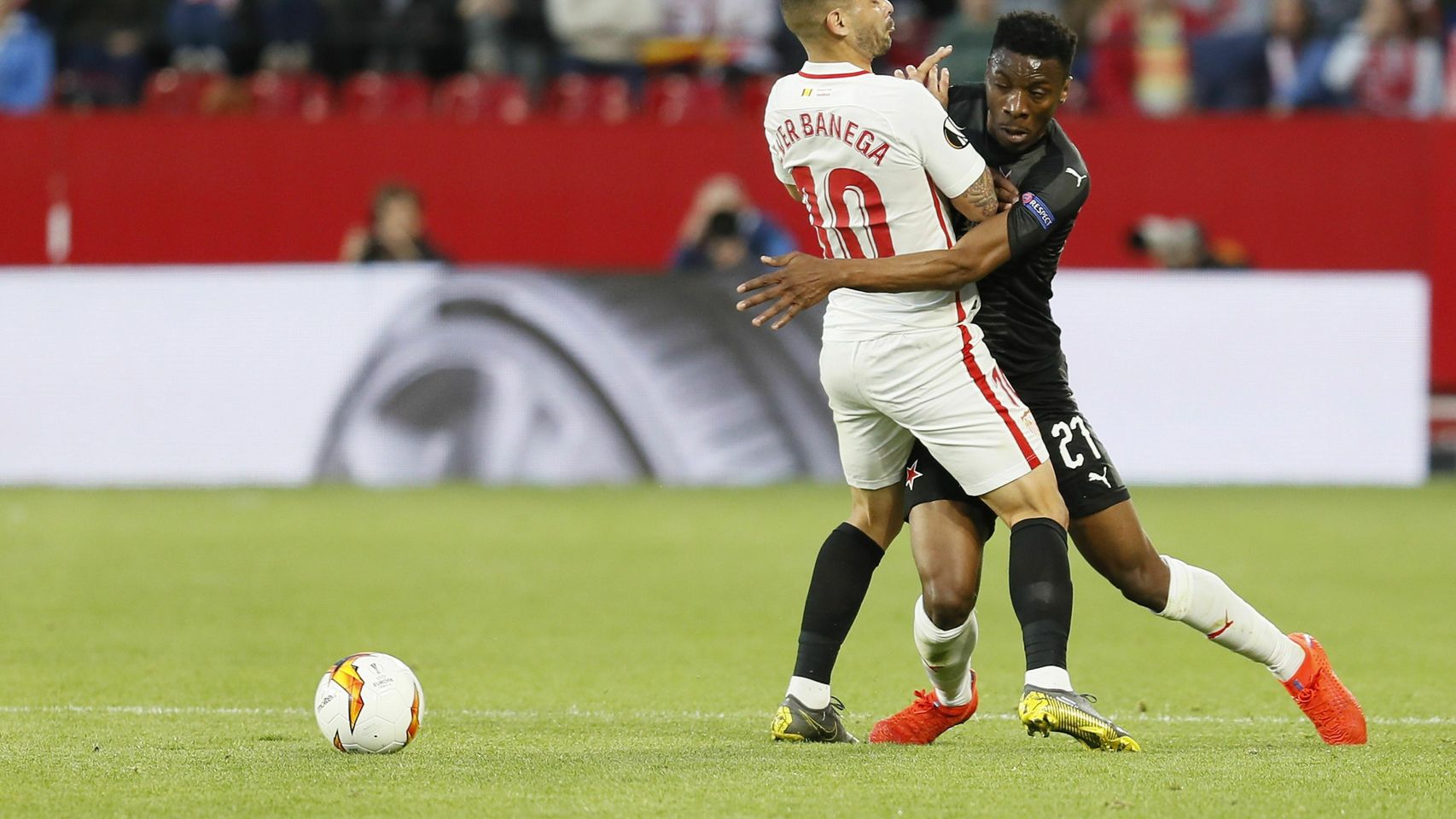 Banega, durante un momento del partido