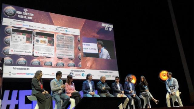 La publicidad se viste de gala y se mira en el espejo para descubrir su futuro