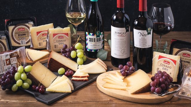 Vino con queso, trucos para acertar con el maridaje perfecto