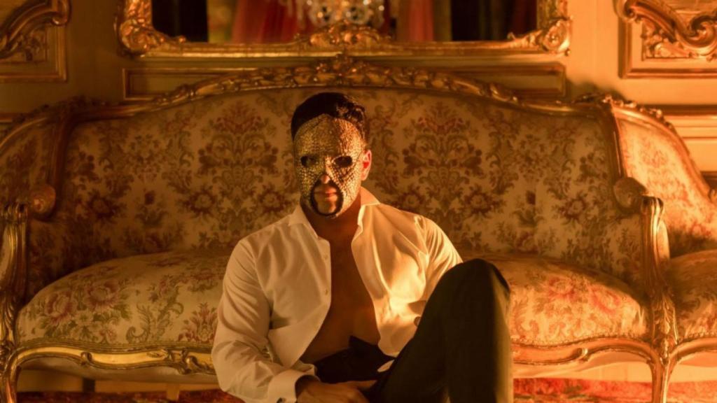 Mario Casas en Instinto.