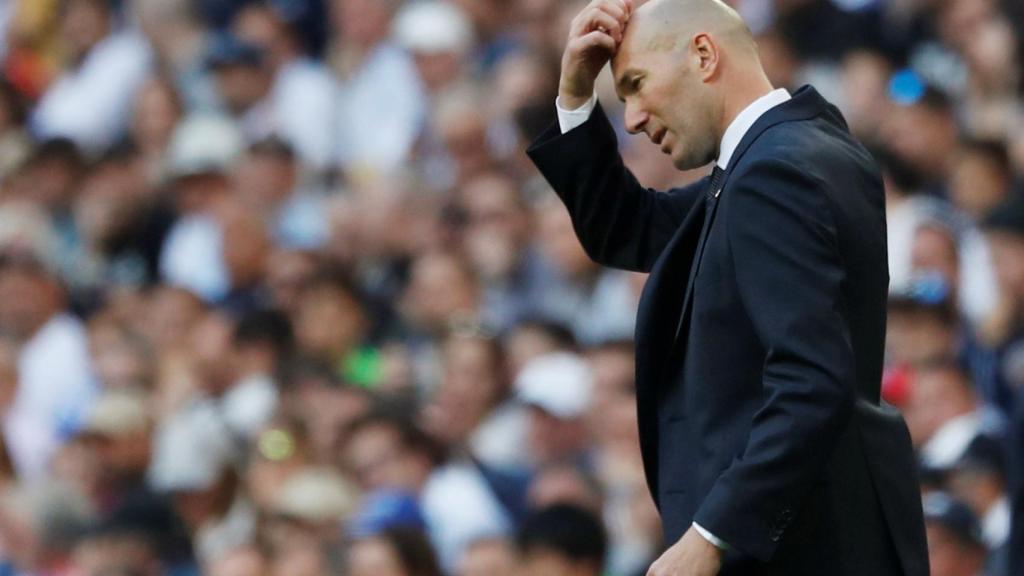 Zidane, en el banquillo del Real Madrid