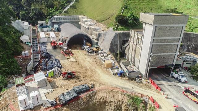 Imagen de las obras de la Autopista al Mar 1, concesión participada por Sacyr.