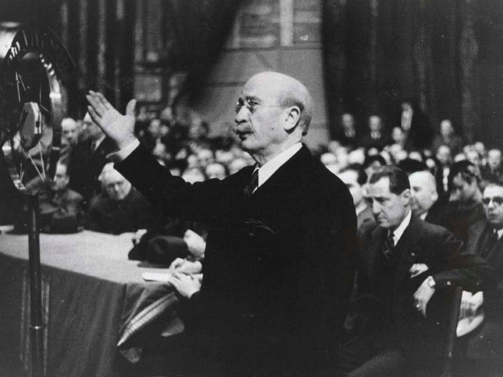 Lerroux durante un discurso.