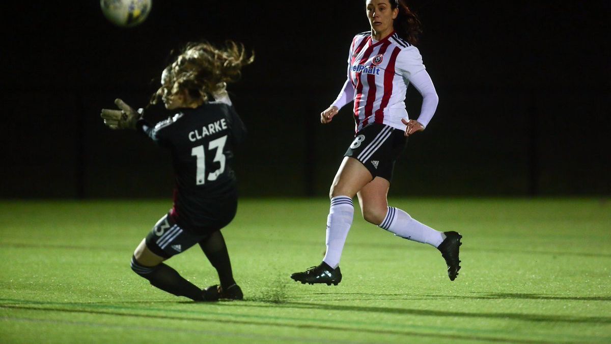 La futbolista inglesa Sophie Jones. Foto: Twitter (@sufc_women)