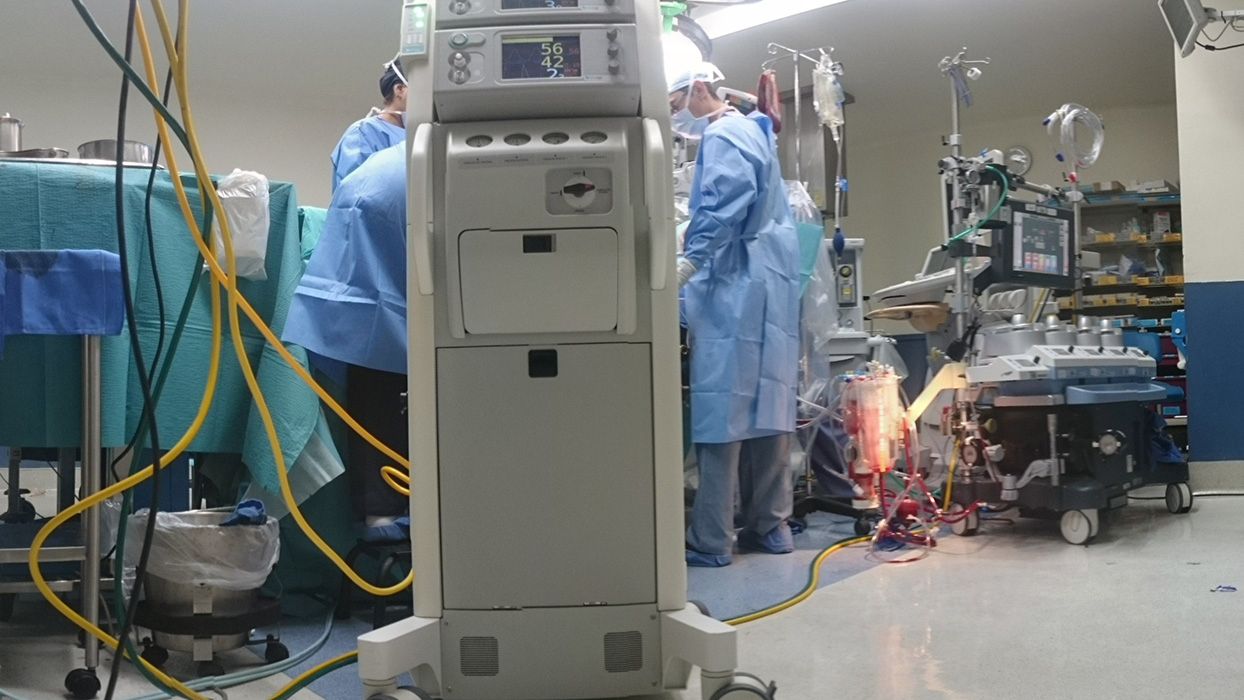 Diseñan un sistema para tratar aguas residuales y eliminar bacterias en hospitales oncológicos