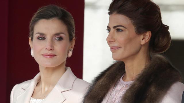 La reina Letizia y Juliana Awada en el Palacio Real de Madrid en febrero de 2017.
