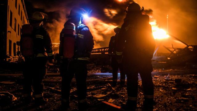 Al menos 44 muertos tras la explosión de un polígono industrial químico en China