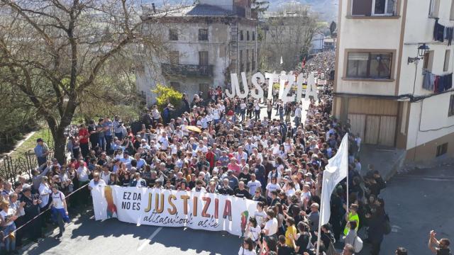 Manifestación en Alsasua en protesta por la sentencia de la Audiencia.