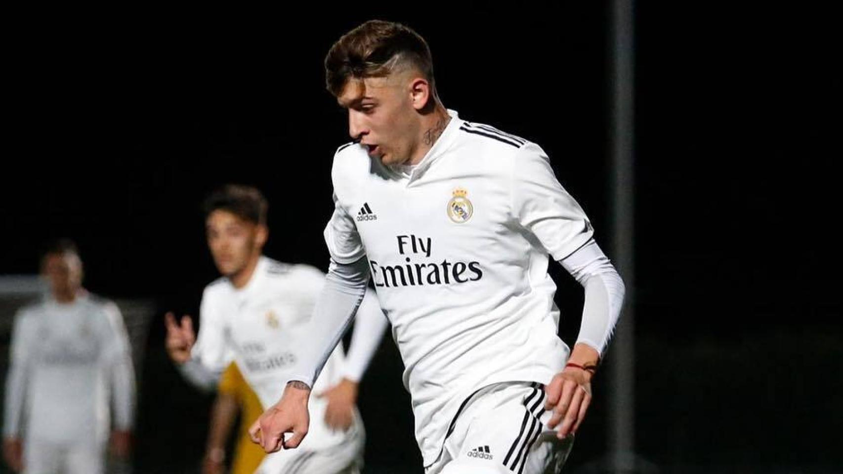 César Gelabert, con el Juvenil A del Real Madrid. Foto: Instagram (@ces11gelabert)