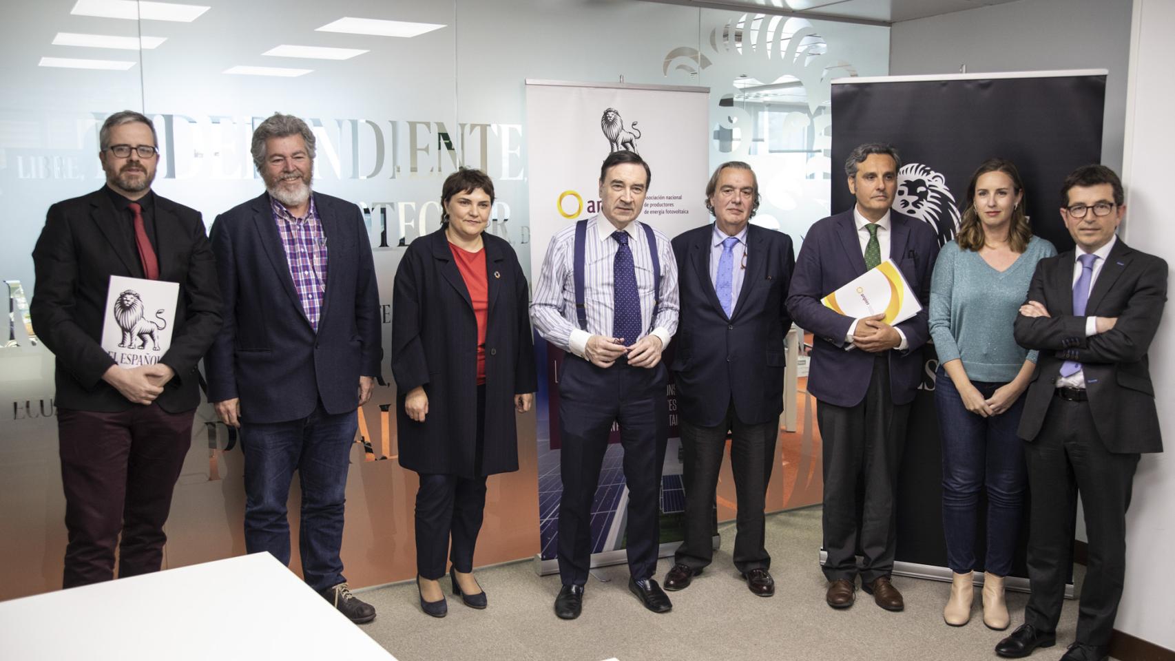 Juan Juncal, PP; Patricia Blanquer, PSOE; Melisa Rodríguez, Cs ; Juantxo López, Unidas Podemos-EQUO; Pachi Yanguas, UPN; Miguel Ángel Martínez-Aroca, presidente de Anpier y Pedro J. Ramírez, director de El Español.
