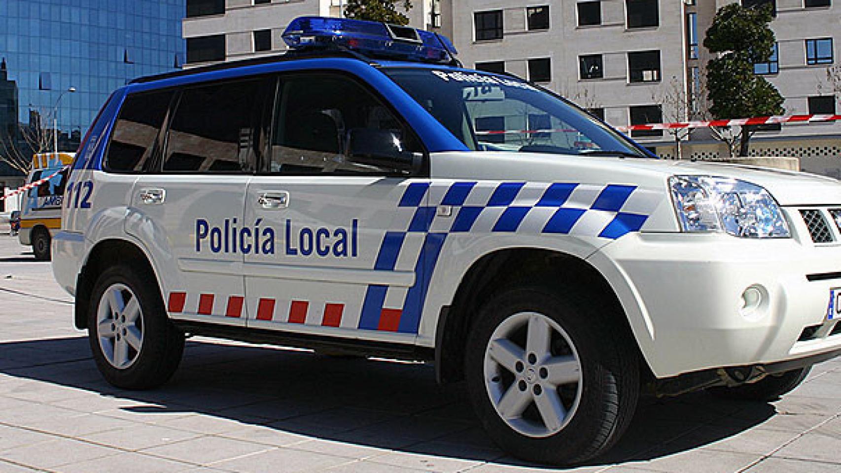Imagen de archivo de un coche de la Policía Local de Burgos