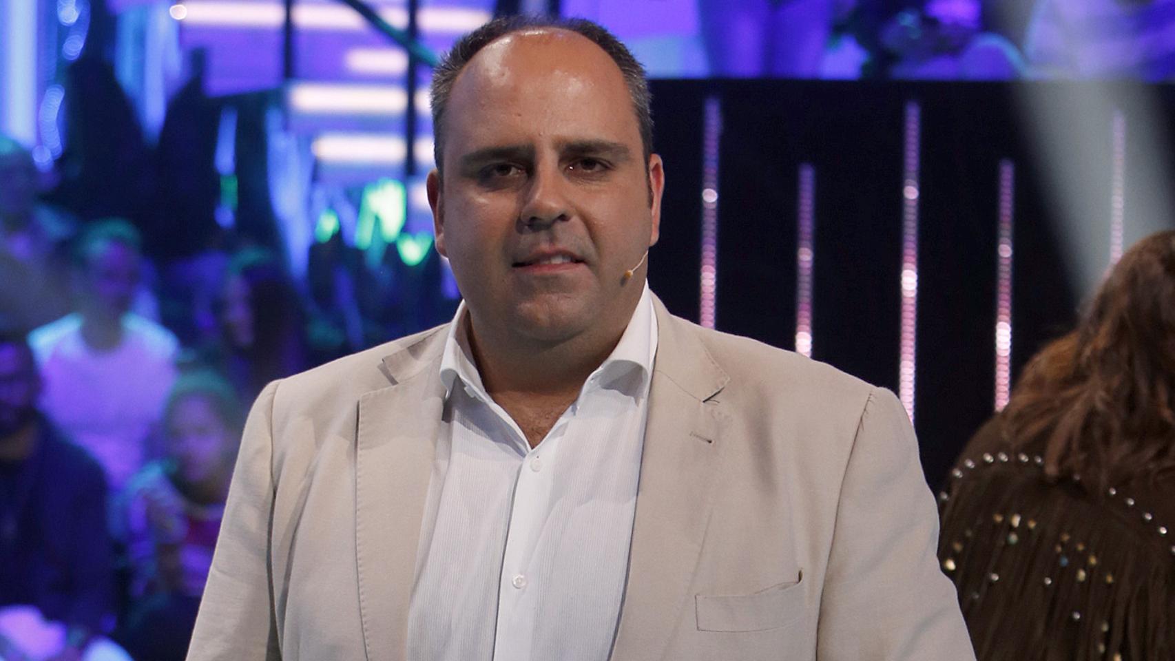 Julio Ruz durante uno de los programas en los que participa en Telecinco.
