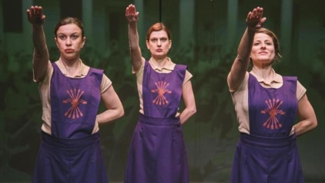 Image: La Sección, a parir soldados